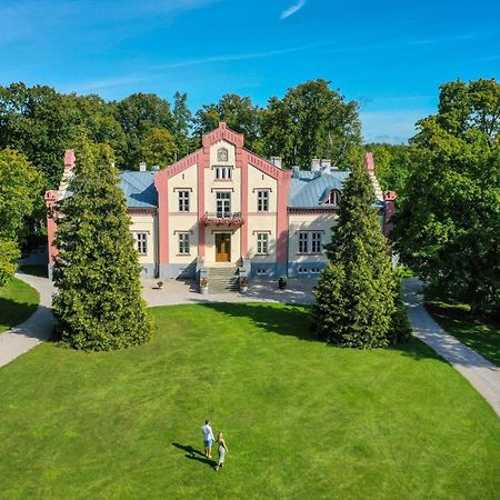 Paedaste Manor Eksteriør billede