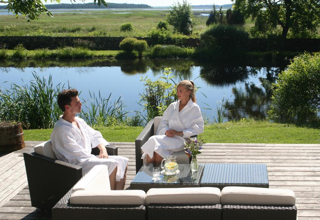 Paedaste Manor Eksteriør billede