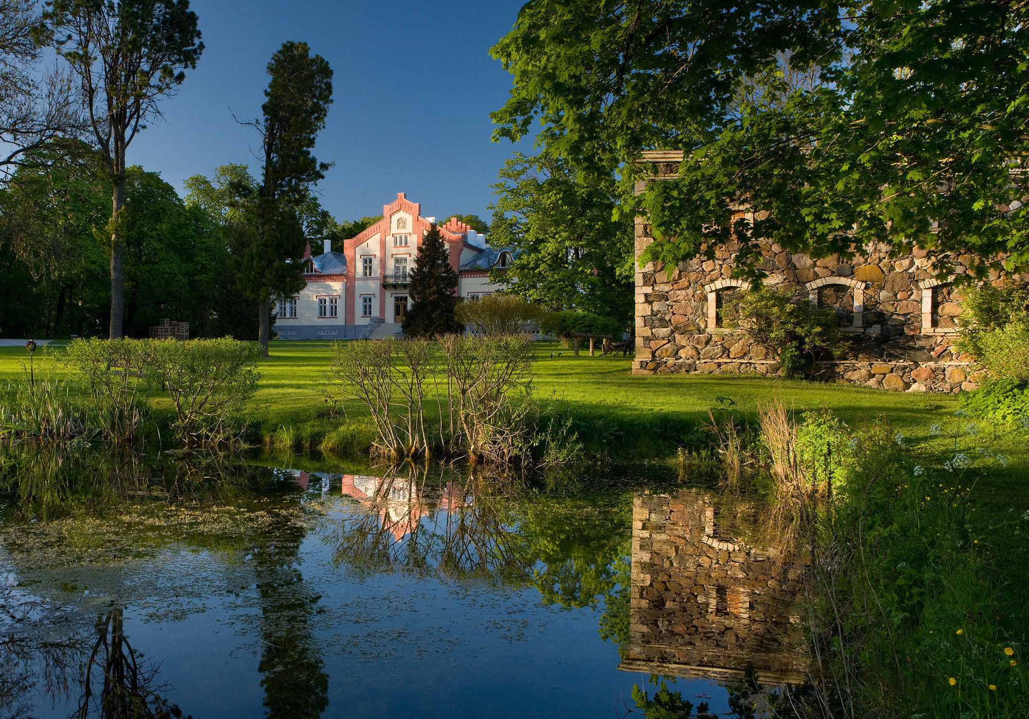 Paedaste Manor Eksteriør billede