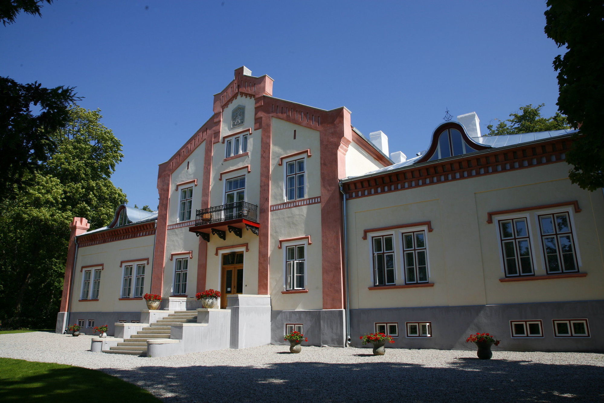 Paedaste Manor Eksteriør billede